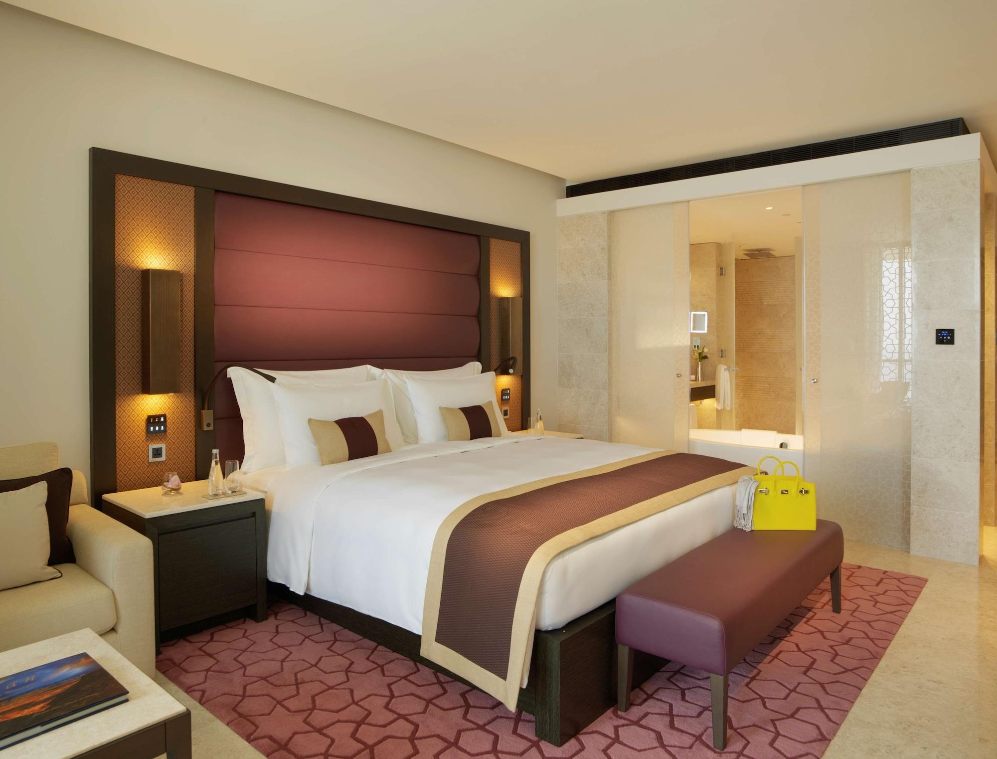 Kempinski Hotel Maskat Dış mekan fotoğraf A bedroom at the hotel