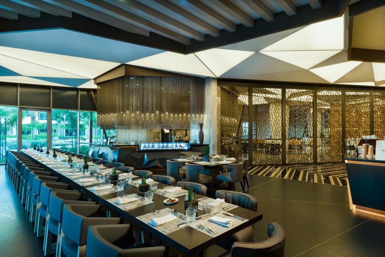 Kempinski Hotel Maskat Dış mekan fotoğraf The interior of the restaurant